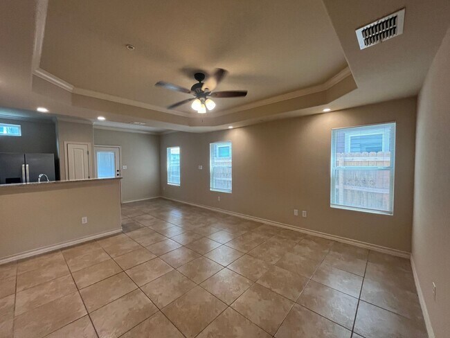 Foto del edificio - 6531 Marcel Wy