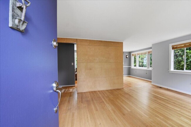 Foto del edificio - 2Bd/1Ba Seattle Home
