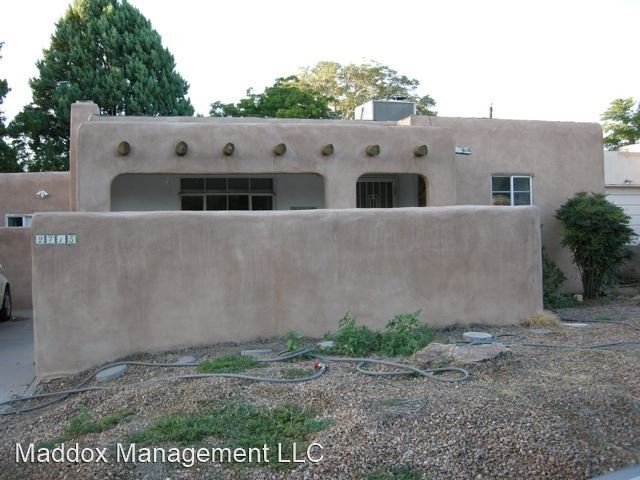 Building Photo - 2715 Santa Cruz Ave SE