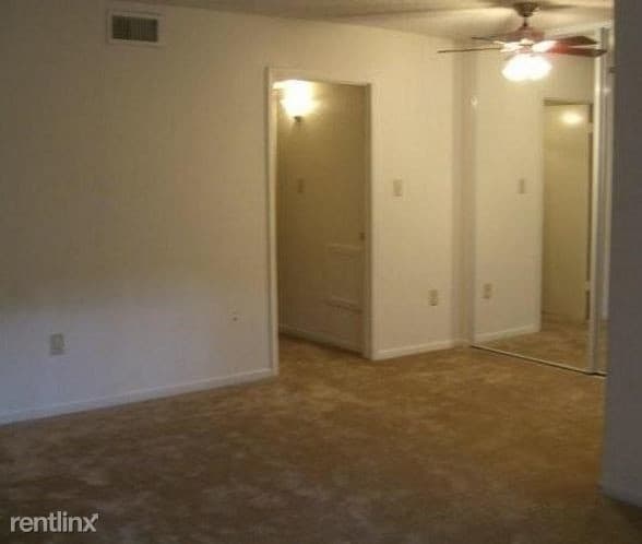 Building Photo - 1 br, 1 bath  - 711 Holiday Dr # 2659