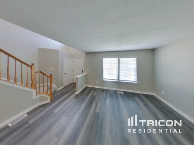 Foto del edificio - 467 Manor Rd