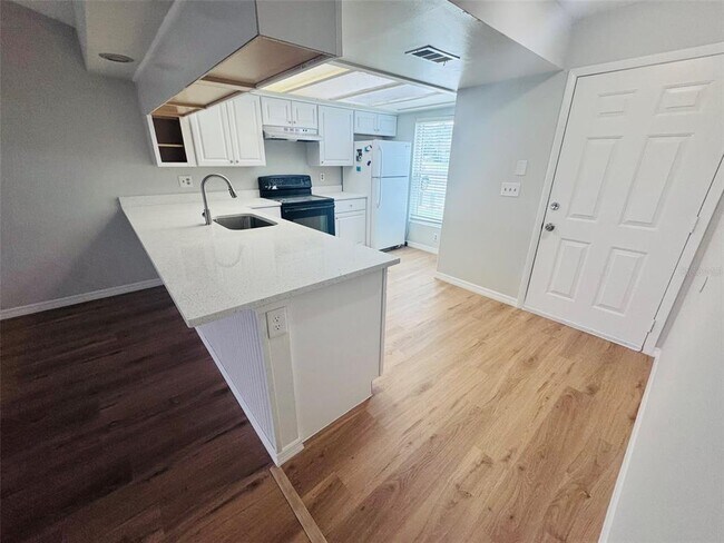 Foto del edificio - 5151 Gainesville Dr