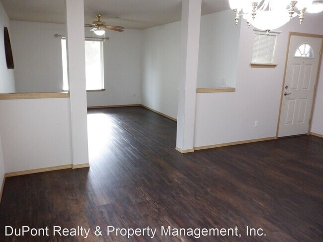 Building Photo - 3 br, 2.5 bath House - 1527 Sinclair Dr