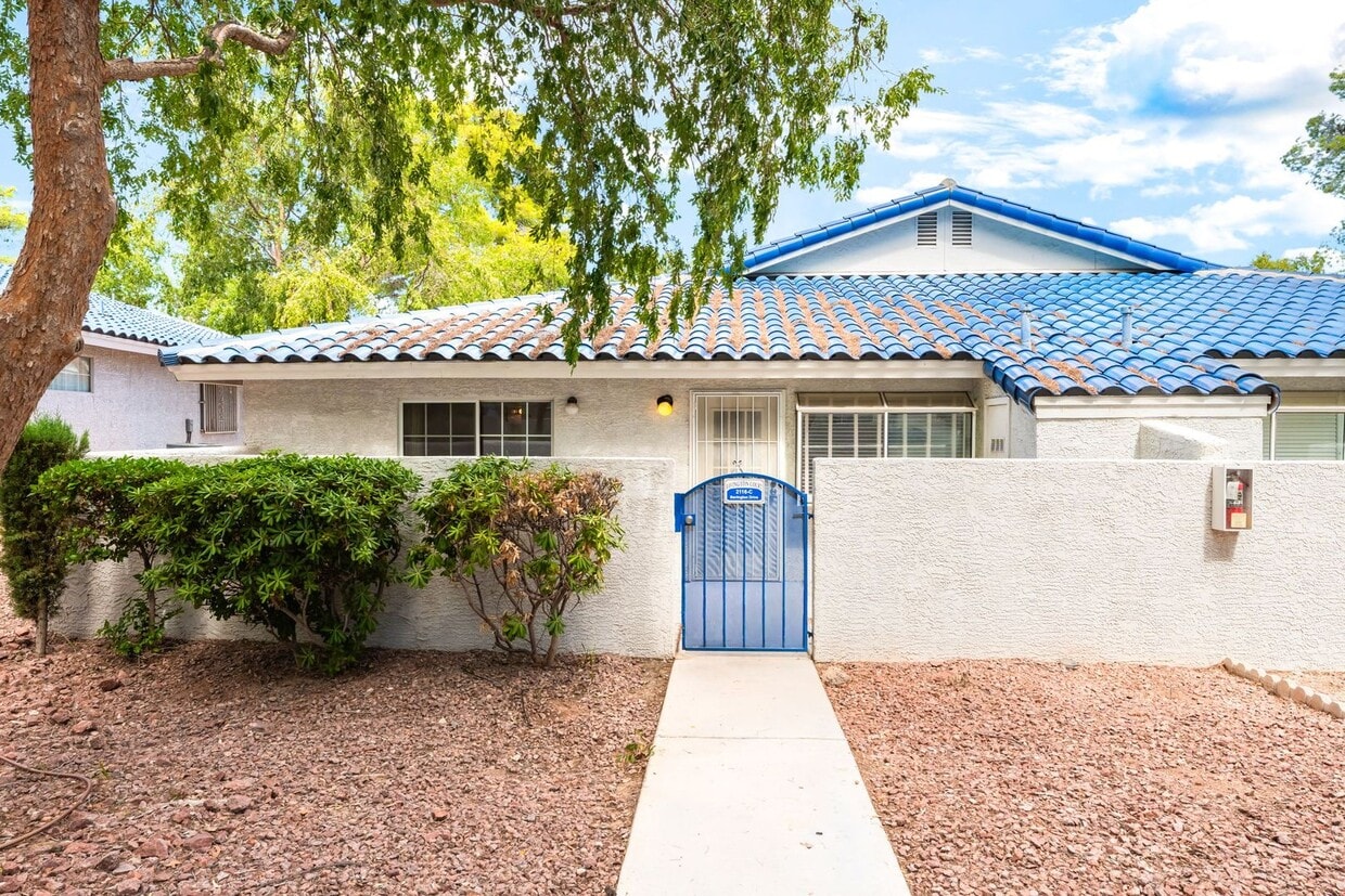 Single Story 2 bedroom and 2 bathroom Con... - Single Story  2 bedroom and 2 bathroom Con...