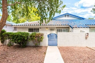 Building Photo - 2116 Bavington Dr