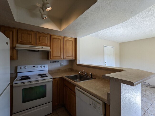 Foto del edificio - 3535 W Tierra Buena Ln