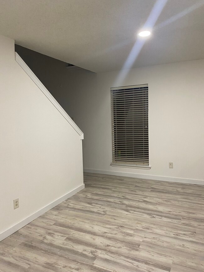 Foto del edificio - 3865 Suffolk Ln