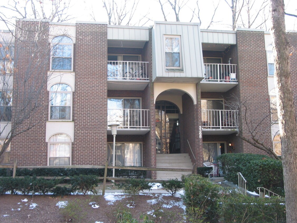 Primary Photo - 3368 Woodburn Rd