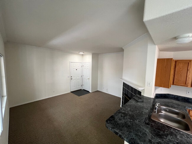 Building Photo - 3750 Penny Point