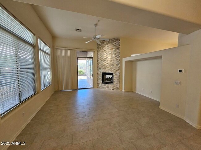 Building Photo - 8443 E Windrunner Dr