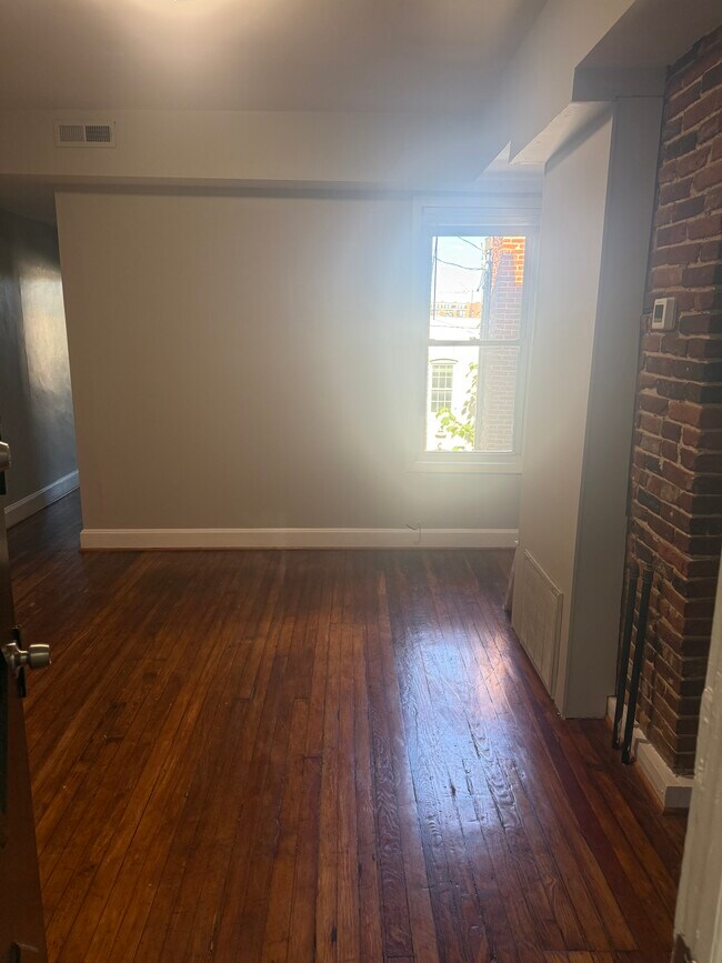 Foto del edificio - 2702 Maryland Ave