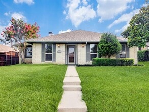 Building Photo - 2513 Lawnview Dr