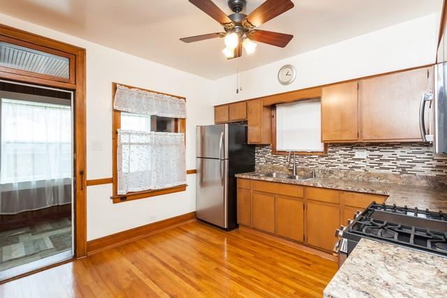 Building Photo - 5 bedroom in CHICAGO IL 60639