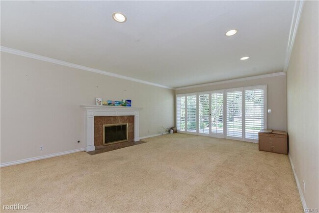 Building Photo - 4 br, 3 bath House - 5261 Bordeaux Ave