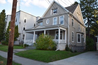 Building Photo - 73 Leroy St