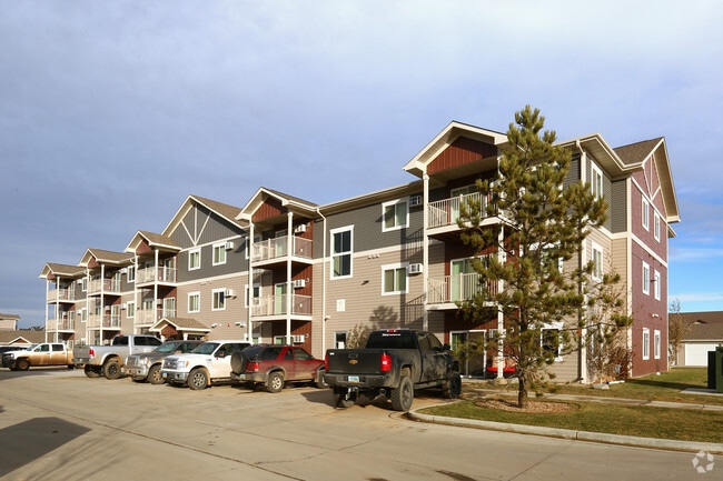 Building Photo - Plantation at Hunters Run