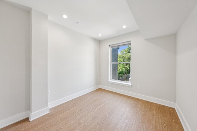 Foto del edificio - 2134 Wisconsin Ave NW