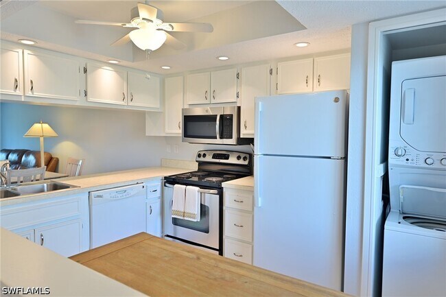 Building Photo - 4835 Bonita Beach Rd SW