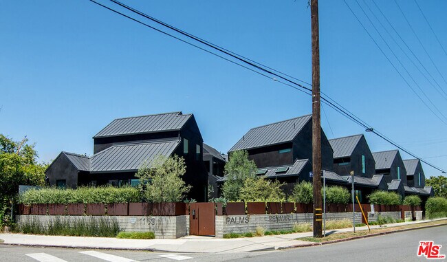 Building Photo - 1813 Penmar Ave