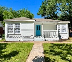 Building Photo - 437 Crestway Dr
