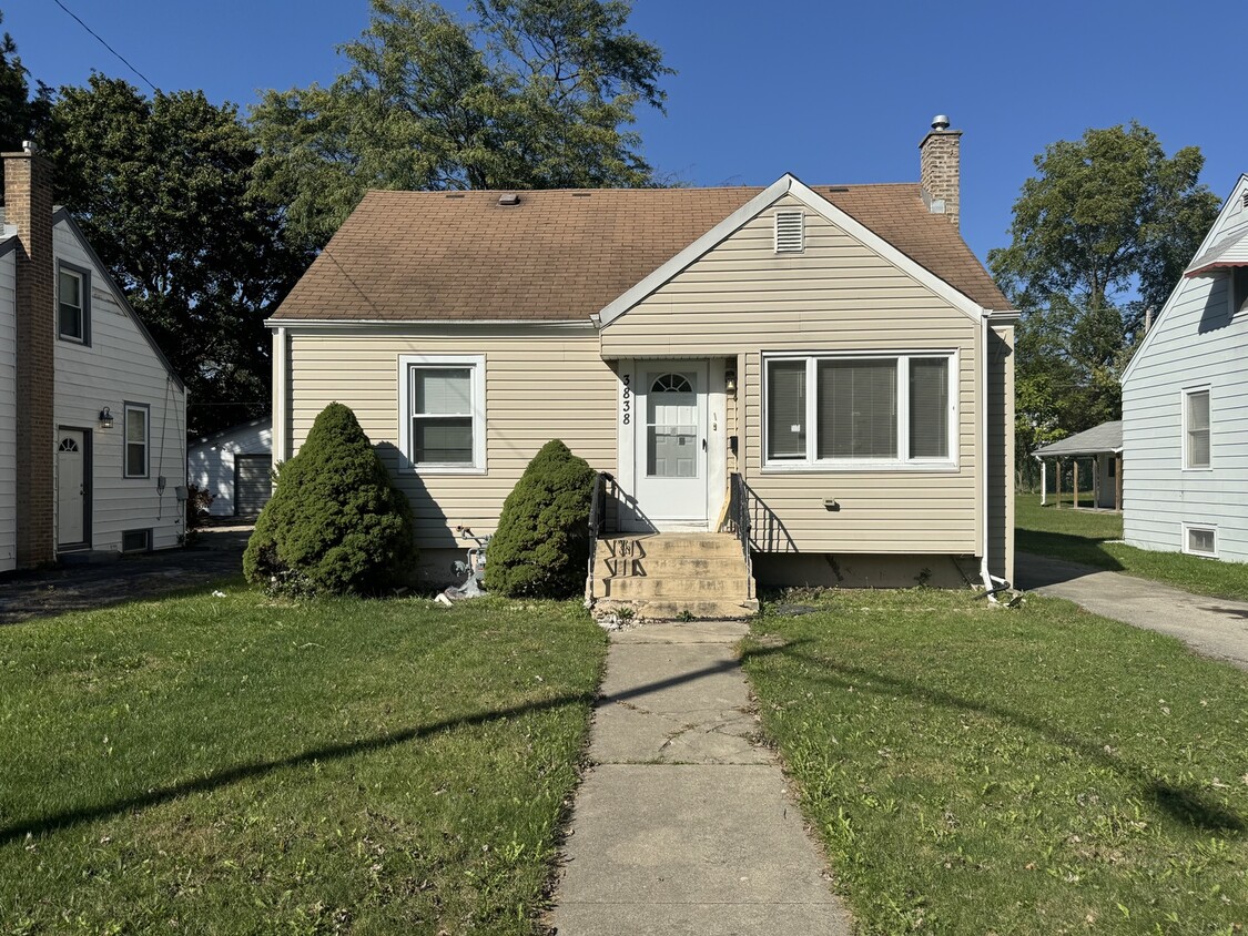 Primary Photo - 3838 217th St