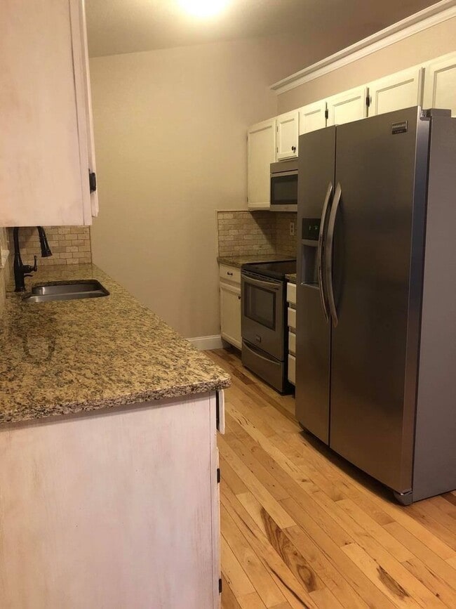 Building Photo - Bright 3 Bed, 2 Bath, Ranch-Style Home in South Fort Collins!