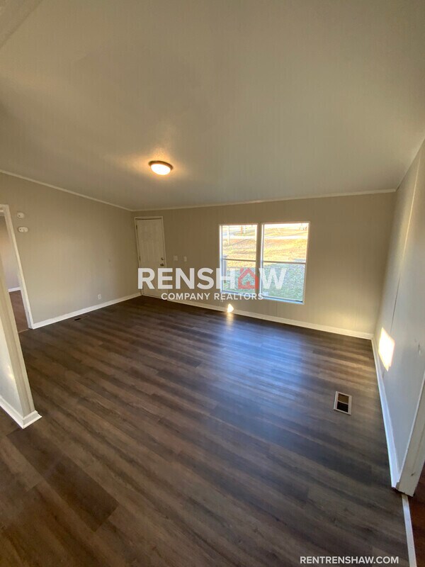 Foto del edificio - 122 N West St