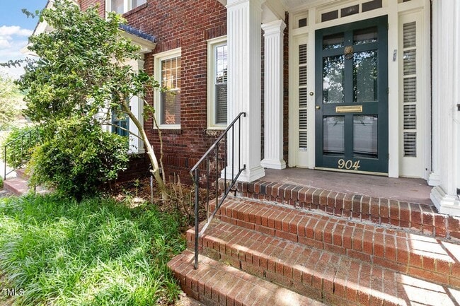 Building Photo - Beautiful home in Durham!