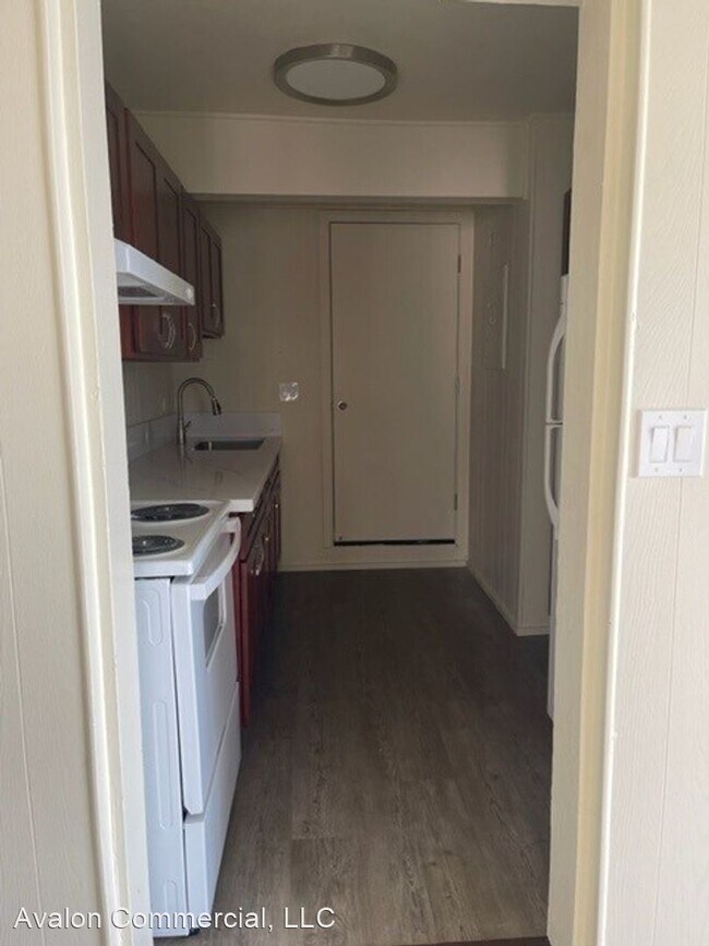 Building Photo - 3 br, 1 bath House - 870 Third Street