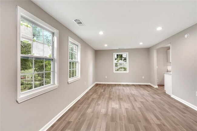 Foto del edificio - 2157 Penelope St NW