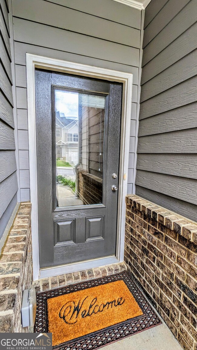 Building Photo - 3668 Acorn Dr