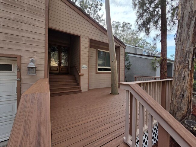 Foto del edificio - 24776 Glenwood