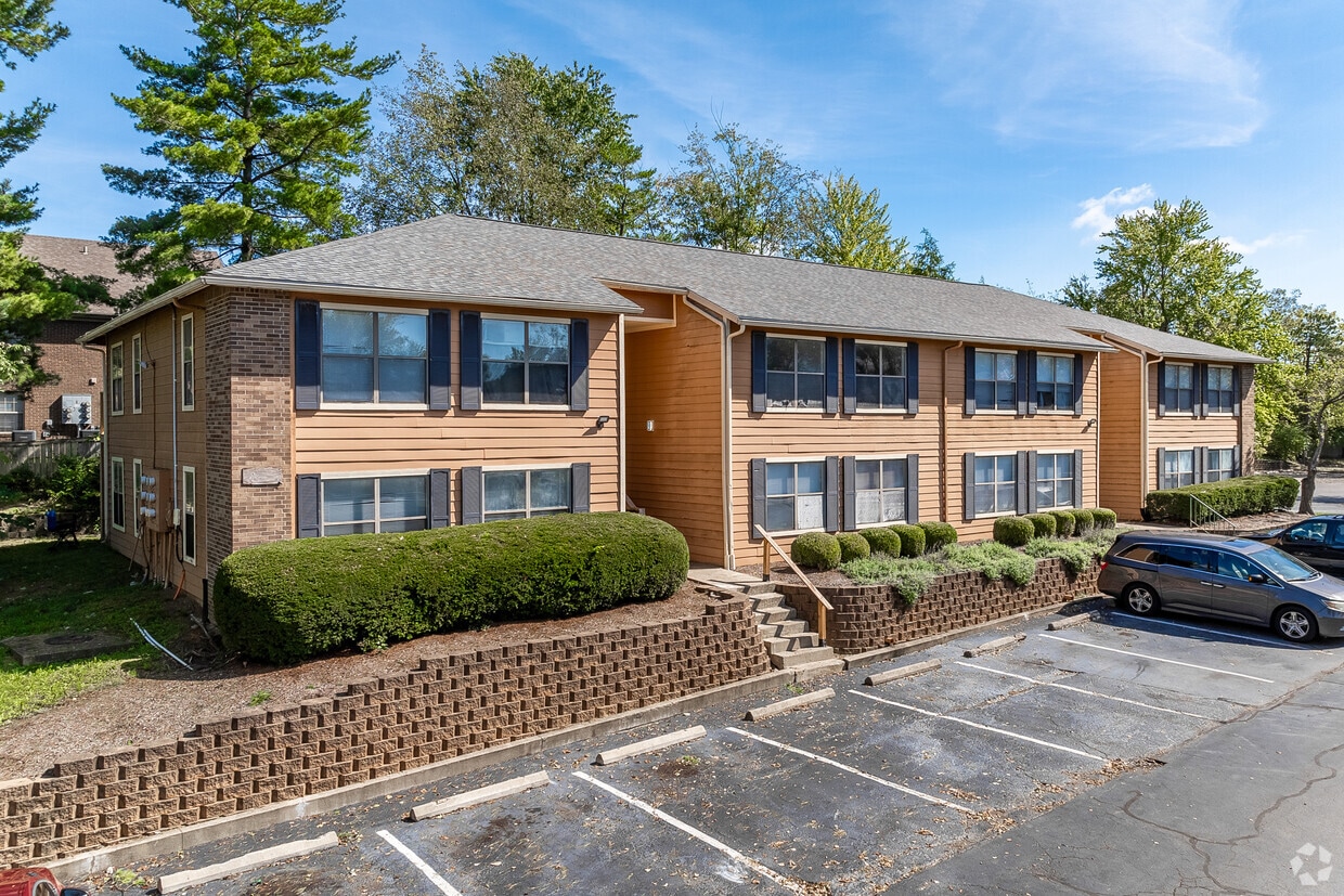 Primary Photo - Stoney Brooke Apartments