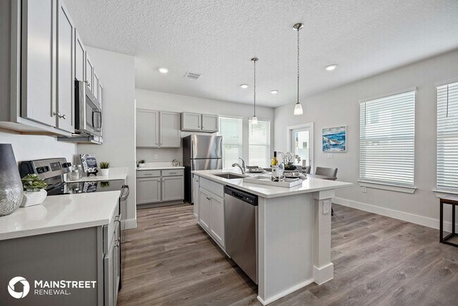 Building Photo - 305 Whiteheart Dr