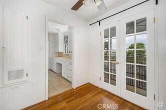 Building Photo - 836 E Carson St