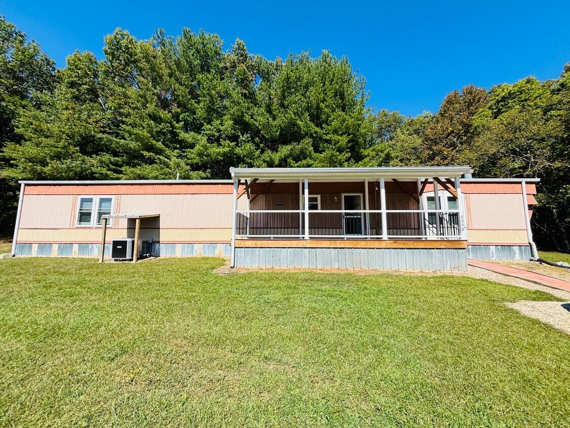Foto del edificio - 4098 Pandapas Pond Rd