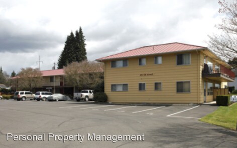 Foto principal - 757 B St