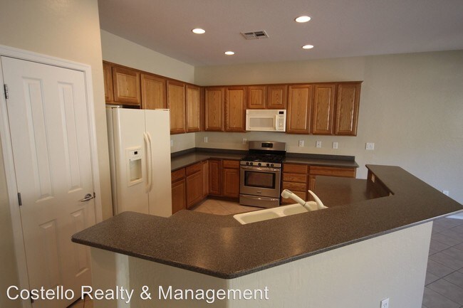 Building Photo - 2520 Jada Dr