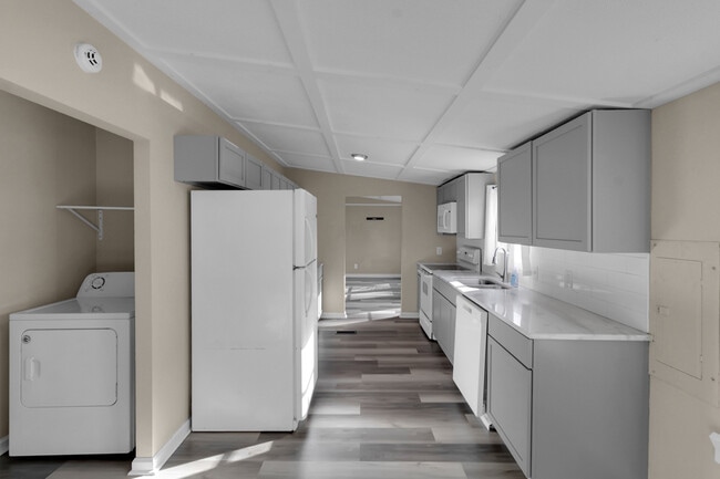 Building Photo - 1964 Adams St