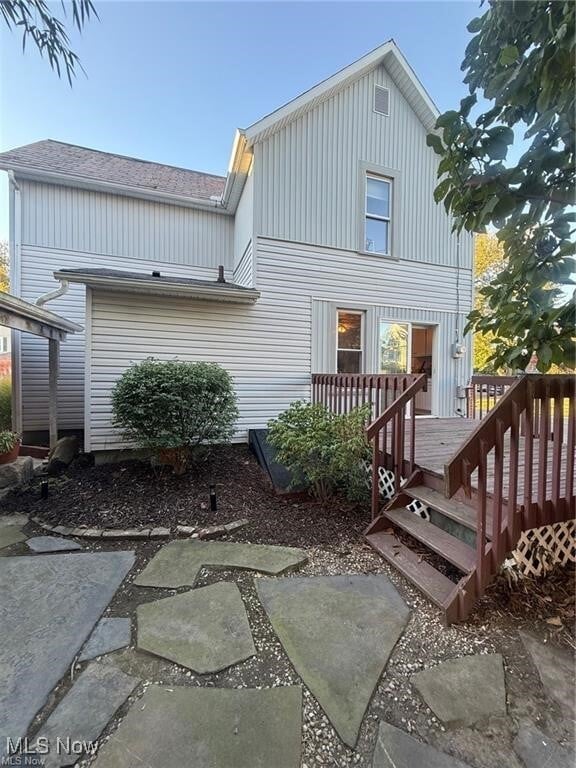 Building Photo - 450 E 5th St