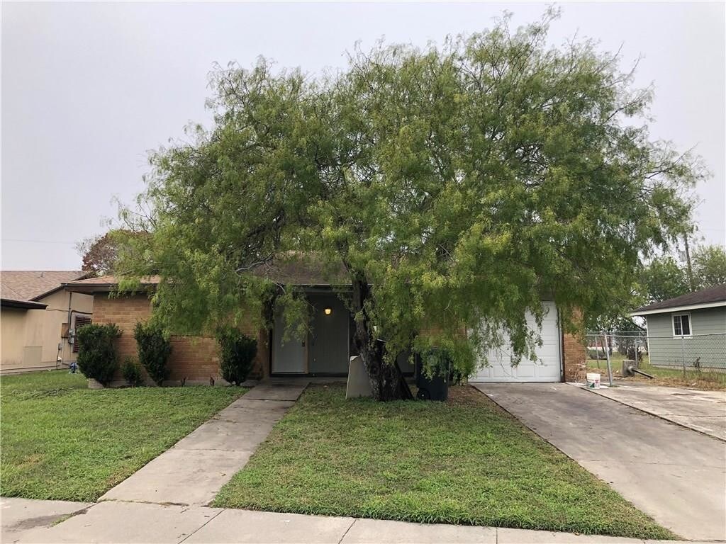 Primary Photo - 5213 Larcade Dr