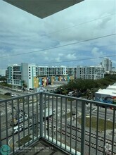 Building Photo - 140 S Dixie Hwy