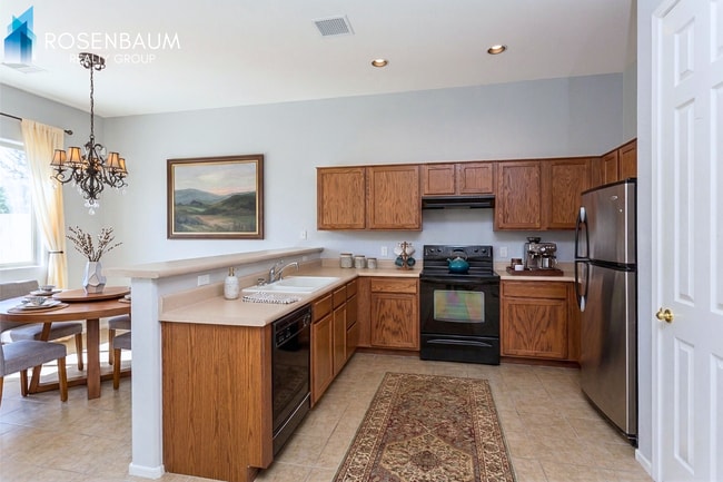 Building Photo - Beautiful 2-bedrooms, 2-baths home in the highly desirable Granville community of Prescott Valley!