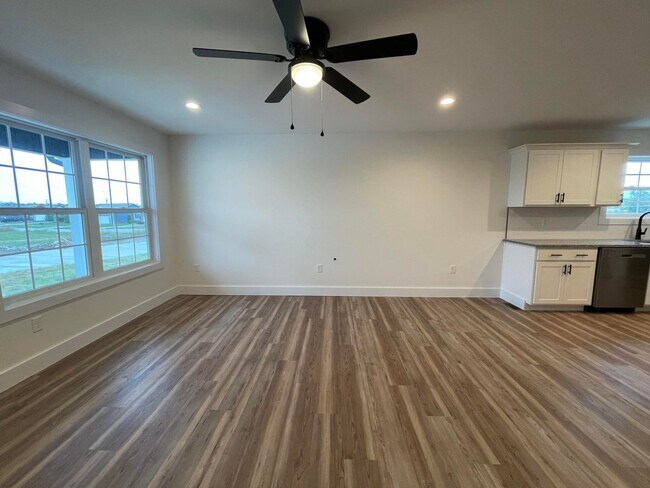 Building Photo - 316/318 Winding Branch Drive