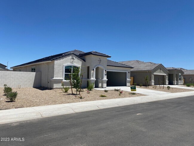 Building Photo - 1070 W Falls Canyon Dr
