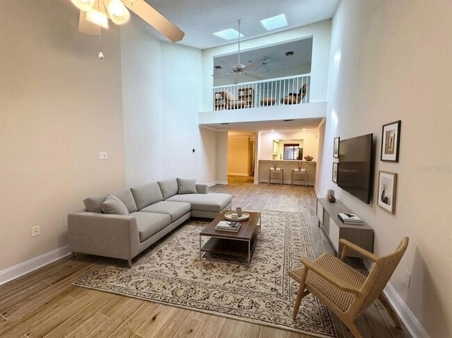 Building Photo - 13634 Lake Point Dr S