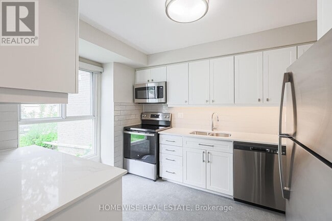 Photo du bâtiment - 570-570 Waverly St N