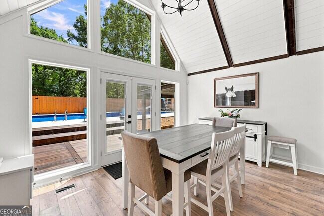 Building Photo - 4225 Twin Rivers Dr