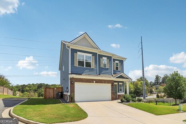 Building Photo - 3890 Clarington Dr