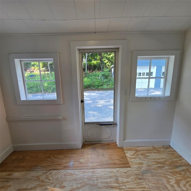 Building Photo - 783 NY-25A